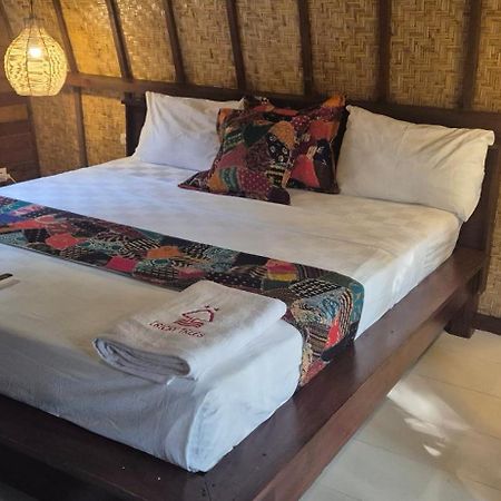 Tricky Trees Sunset Bungalows Gili Air Bagian luar foto